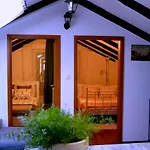 Casa Del Padre - Annabelle Rijeka