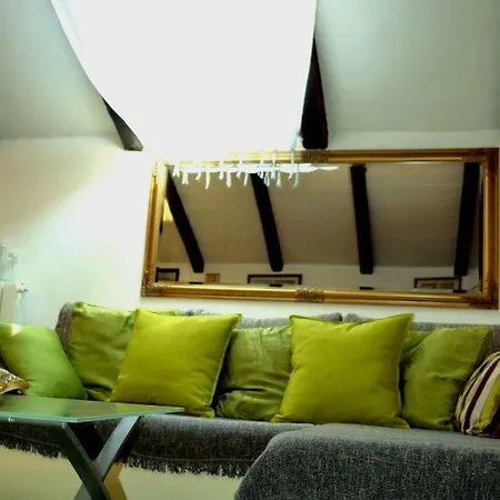 Casa Del Padre - Annabelle