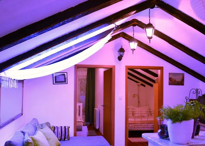 Casa Del Padre - Annabelle Fiume
